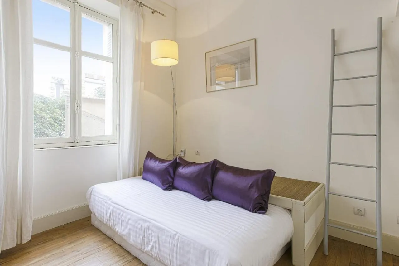 Appartement Gardague - 2 Etoiles - Welkeys Biarritz